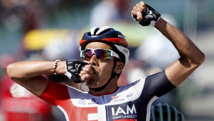 Crónica de la etapa 15: Jarlinson vence a Majka en sprint