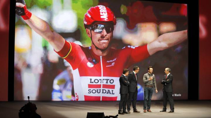 La Vuelta rindió homenajes a Purito Rodríguez y Boeckmans