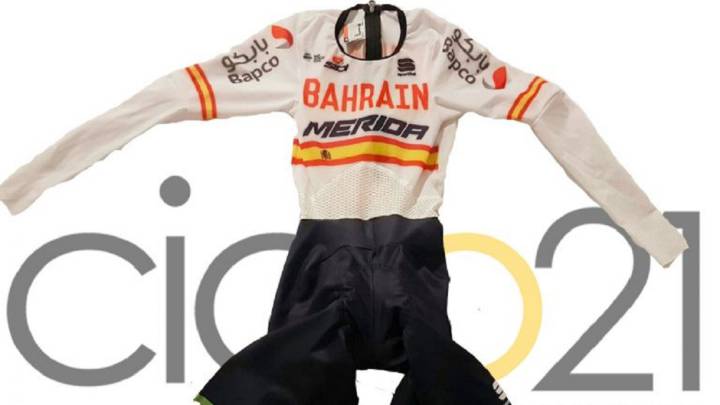 El portal de ciclismo Ciclo 21 desveló el maillot que lucirá hoy Ion Izagirre en la Vuelta a Andalucía como campeón de España de la modalidad.