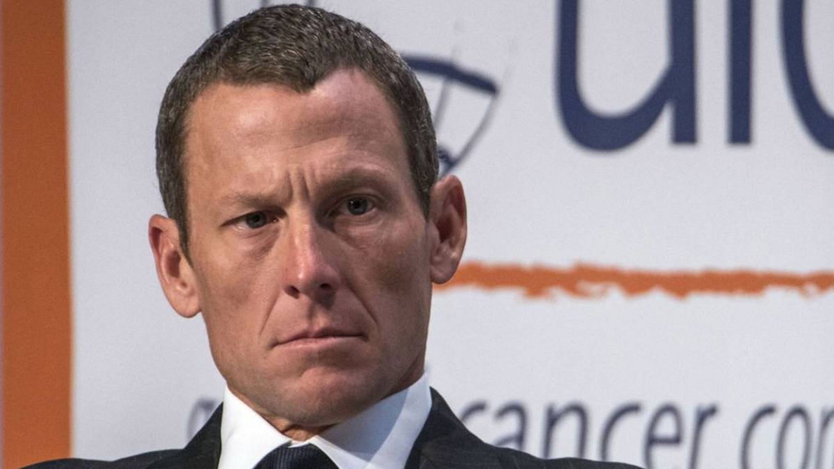 Armstrong se sentará en el tribunal: le piden 100 millones