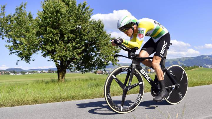 Rohan Dennis durante la etapa prólogo de la Vuelta a Suiza.