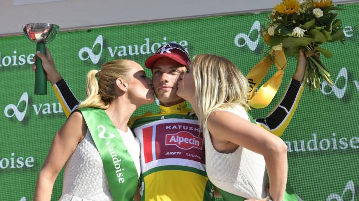 Spilak con el maillot de vencedor del Tour de Suiza