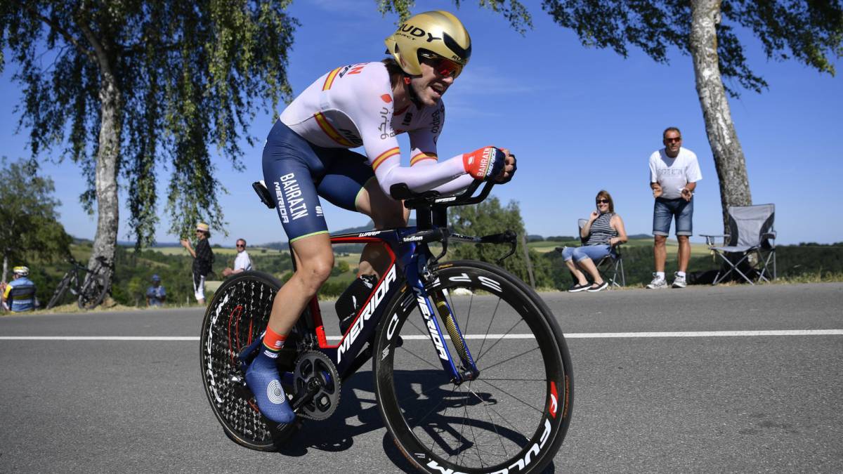 Ion Izagirre en una prueba contrarreloj en Suiza