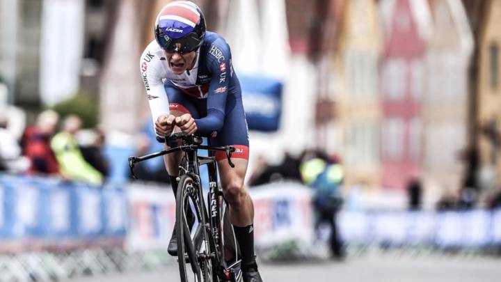 El ciclista británico Tom Pidcock rueda durante la prueba contrarreloj junior de los Mundiales de Bergen, donde se hizo con la medalla de oro.
