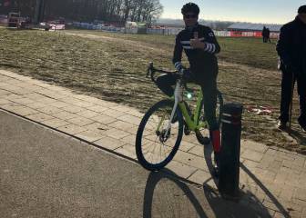 Una ciclista sufre un corte en la rodilla por un freno de disco