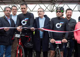 Miguel Induráin y Oscar Freire vuelven al pelotón por un día