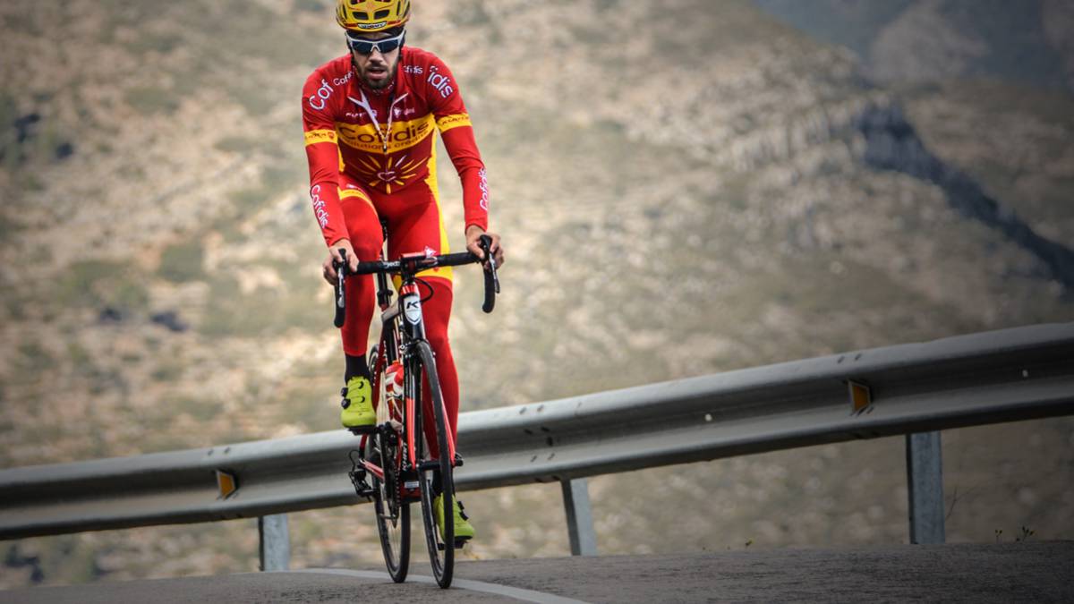 Participa y gana uno de los maillot oficiales del equipo Cofidis