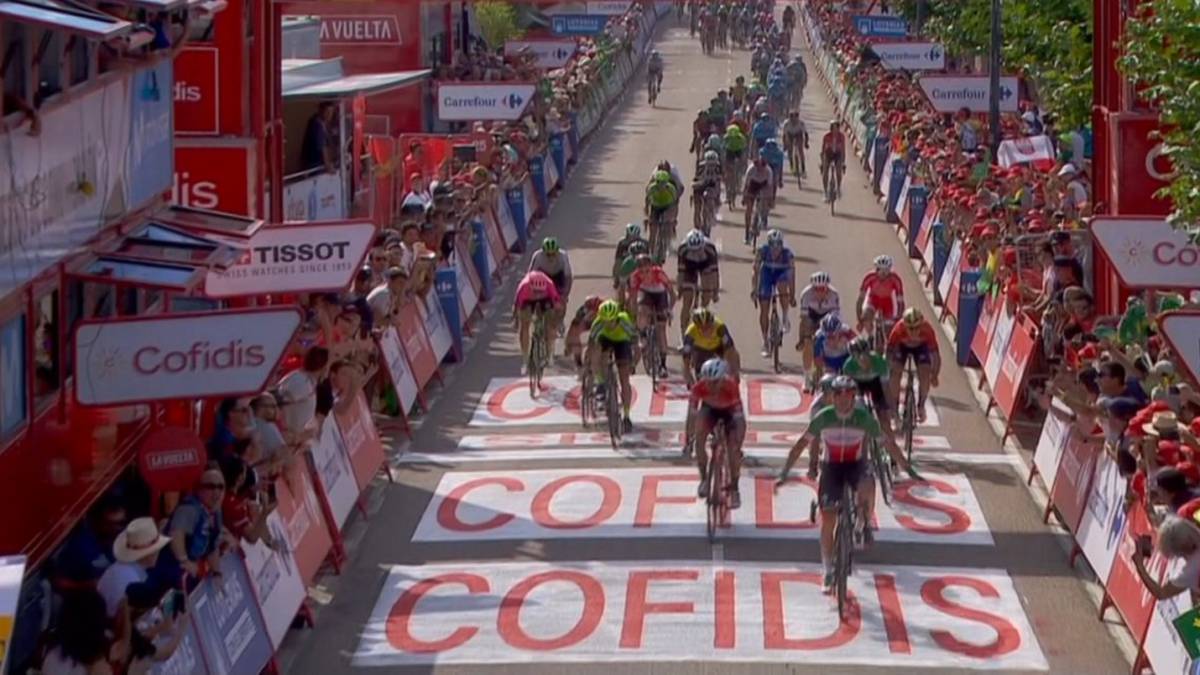 Resumen de la décima etapa Vuelta a España 2018: Elia Viviani consigue su doblete