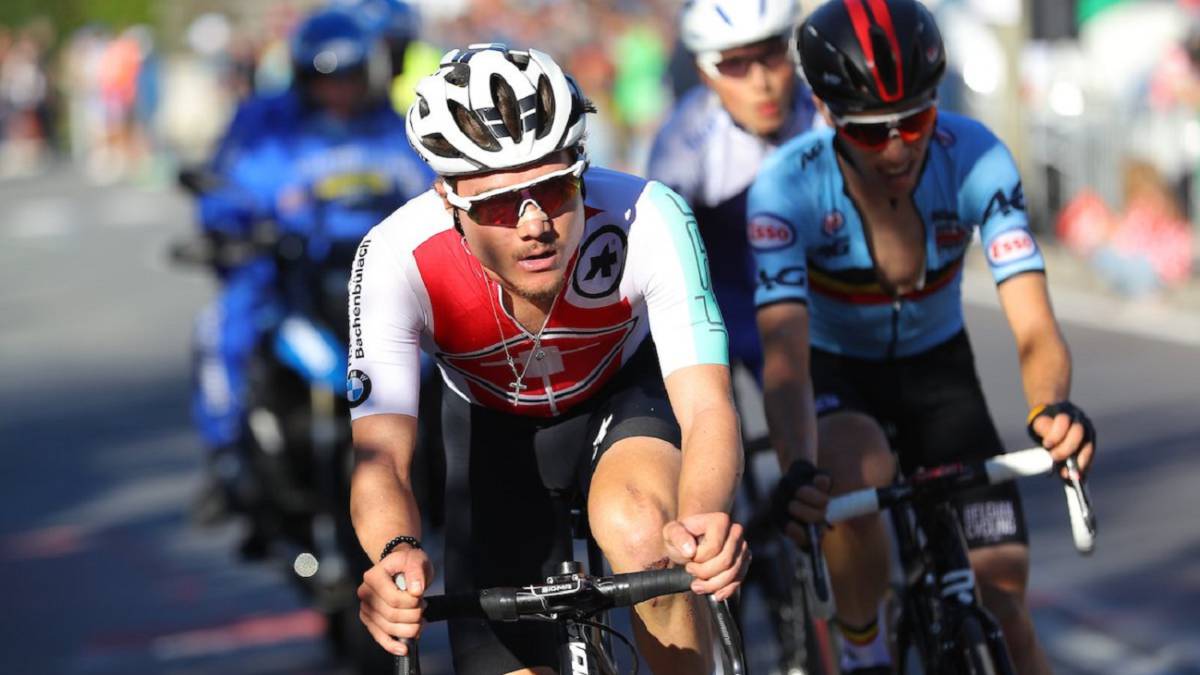 El suizo Hirschi domina también el Mundial; Castrillo, sexto