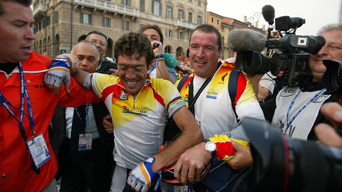 Alejandro Valverde, cuarto español que se viste de arcoíris