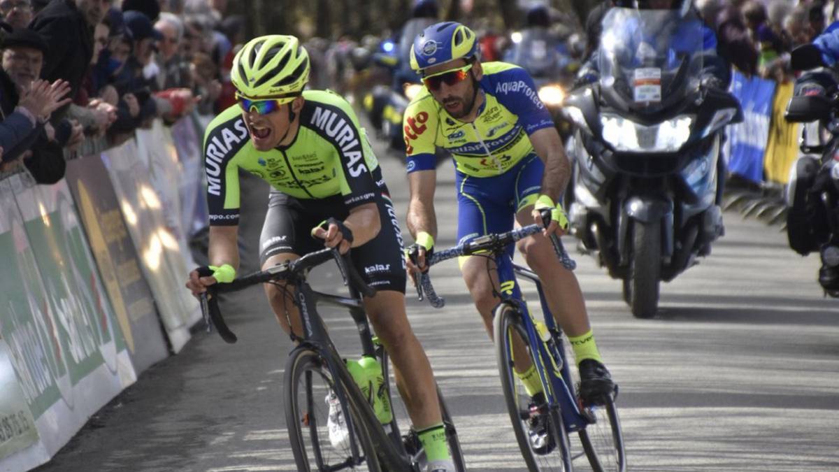 El ciclista del Euskadi-Murias Sergio Samitier rueda durante el Circuito de la Sarthe 2018.