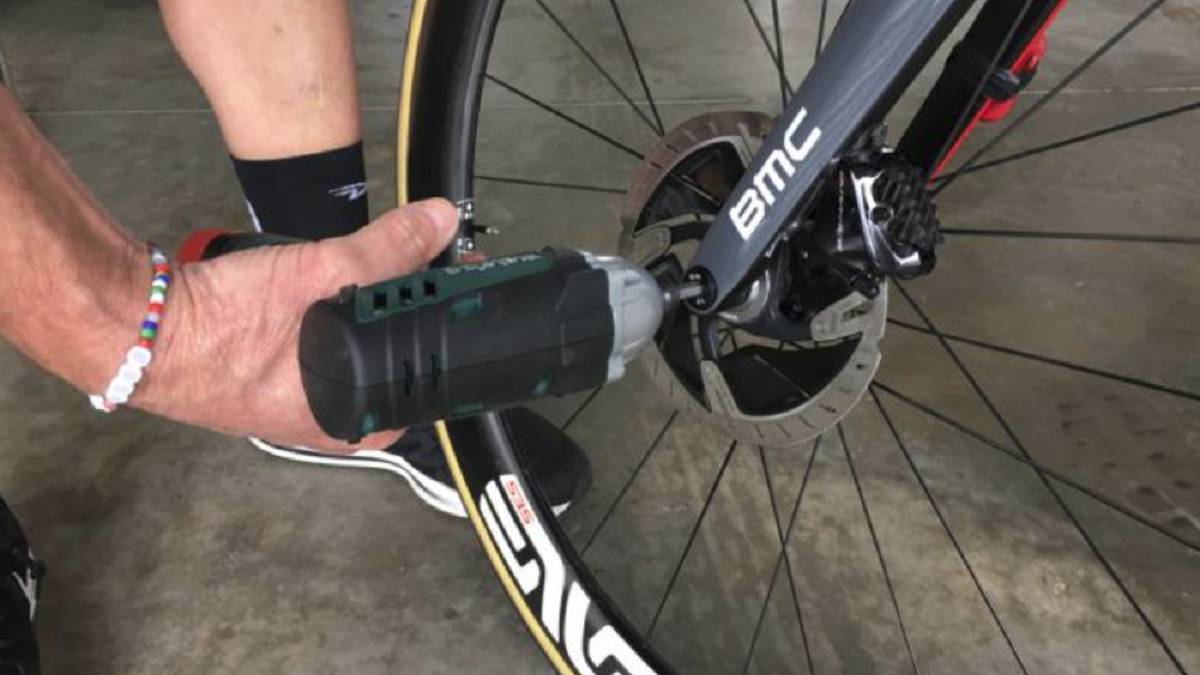 Nuevo avance en el ciclismo: cambios de rueda al estilo F1