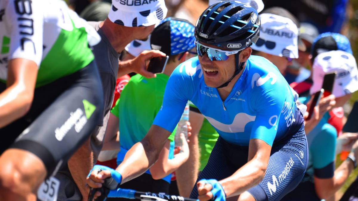 Edu Prades rueda durante la sexta etapa del Tour Down Under.