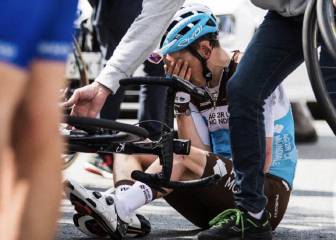 Dan Martin y Bardet denuncian el robo de sus velocímetros tras sus caídas en la Volta