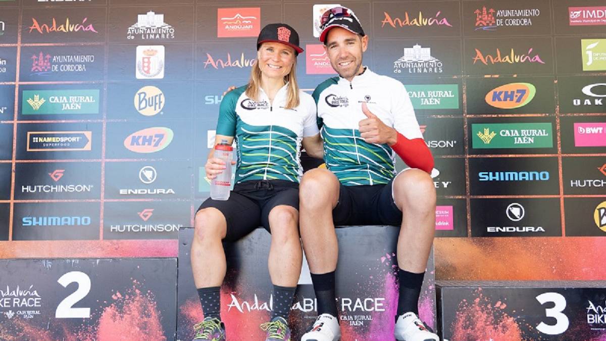 David Valero y Hovdenak se llevan la Andalucía Bike Race