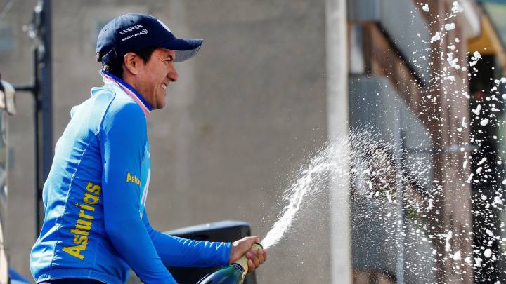 Carapaz, bicampeón en Asturias; Pinto se lleva la última etapa
