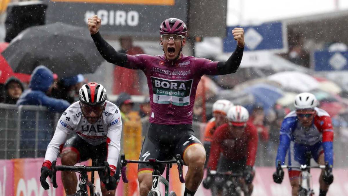 Doblete de Ackermann bajo el agua en el adiós de Dumoulin