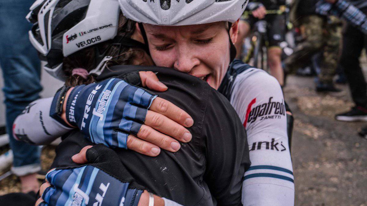 Tayler Wiles gana la tercera etapa y Spratt sigue líder