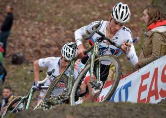 Van der Poel y Van Aert certifican el dominio del ciclocrós en las pruebas de ruta