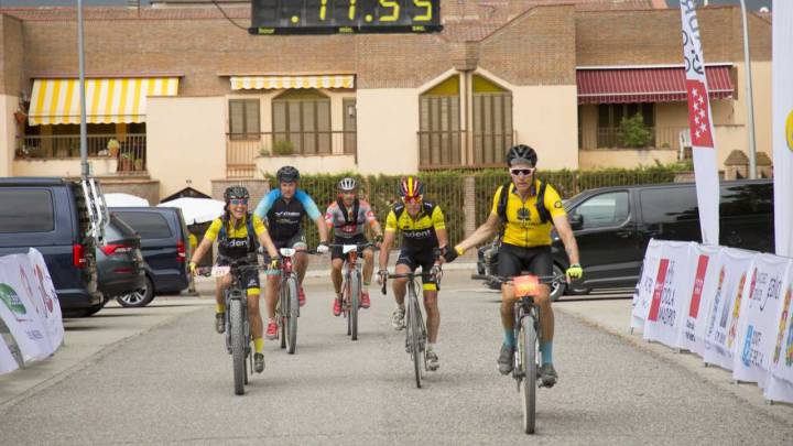 Perico alimenta 'El reto de Eva' en la Pilgrim Race