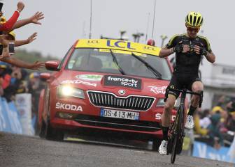Simon Yates maquilla el Tour de Adam: