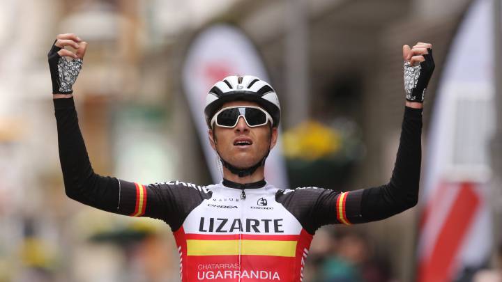 Íñigo Elósegui, durante una carrera.