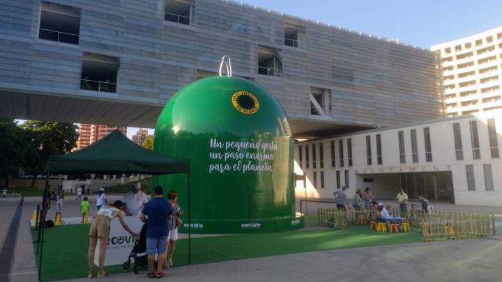 En Benidorm está el contenedor de vidrio más grande del mundo