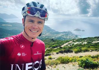 Froome sube de nuevo a la bici