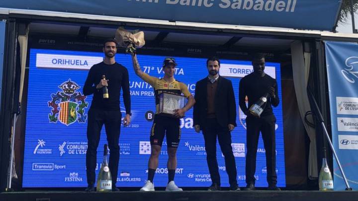 Groenewegen podio tercera etapa Vuelta Valencia 2020