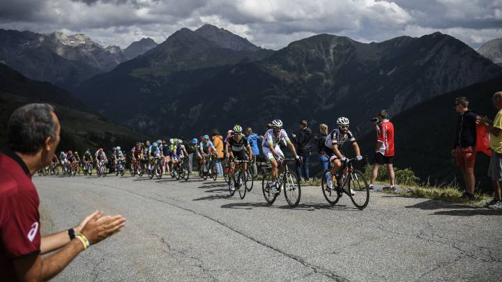 Imagen de una etapa de montaña durante el Tour de Francia 2018.