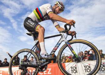 Algarve: Evenepoel y Van der Poel se cruzan en Portugal