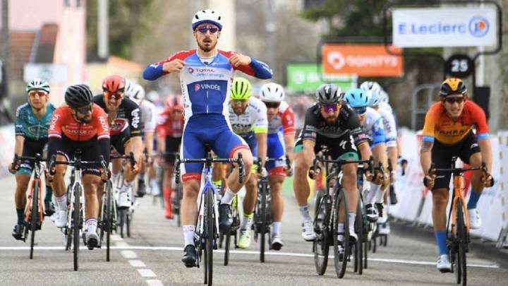 Bonizafio triunfa por delante de Cortina en un agónico final