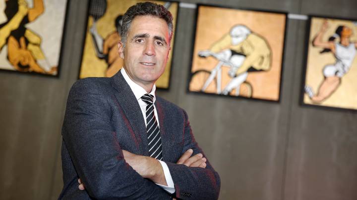 Miguel Indurain posa en una entrevista para AS.