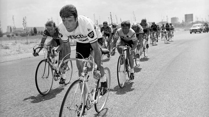 Bernard Thévenet se aprovecha del pique Ocaña-Fuente