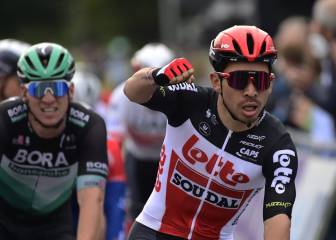 Ewan gana el GP Escalda con caída de Cortina en el esprint