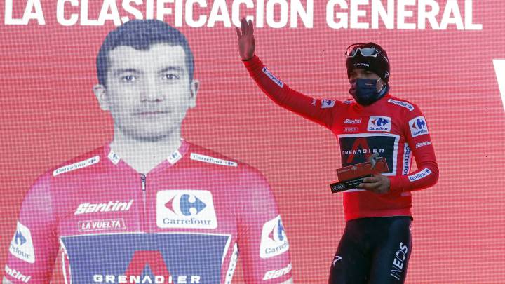 Carapaz: "Atacamos en la bajada y todos nos dimos cuenta de que no estaba Roglic"