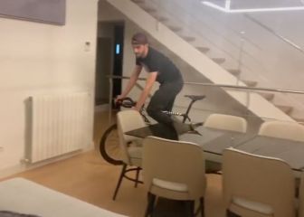 Contador va directo a ser el rey del TikTok: su locura de vídeo con la bici dentro de casa
