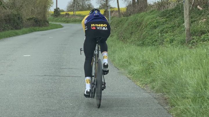 Primoz Roglic reconoce la crono de Laval, que se disputará en la quinta etapa del Tour de Francia 2021.
