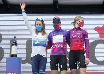 Van der Breggen bate a Van Vleuten en Lagunas de Neila
