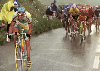 El duelo Pantani-Ullrich, entre arrestos y registros