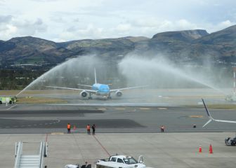 Carapaz, recibido como un héroe de regreso a Ecuador