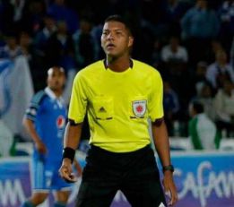 Ulises Arrieta sería suspendido por gol con la mano de Lazaga