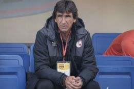 Presidente de Santa Fe: "Costas tiene ofertas del exterior”