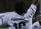 Así jugó Diego Maradona en el estadio de Techo