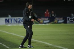 Costas: “Regalamos 45 minutos, luego no merecimos perder”