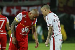 Periodistas responden: ¿Cómo debe jugar Santa Fe en Brasil?