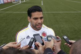 Mou: “Falcao está desesperado por callar a sus críticos”