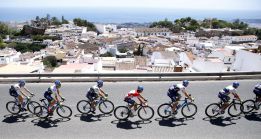 Sagan gana, Chaves mantiene la roja y Nairo sigue sexto