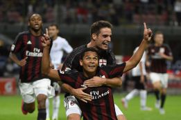 Carlos Bacca, primer doblete en Italia y triunfo para el Milan