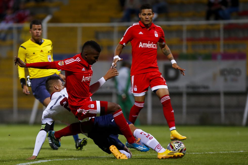 B/manga y América, favoritos de la B, frente a frente
